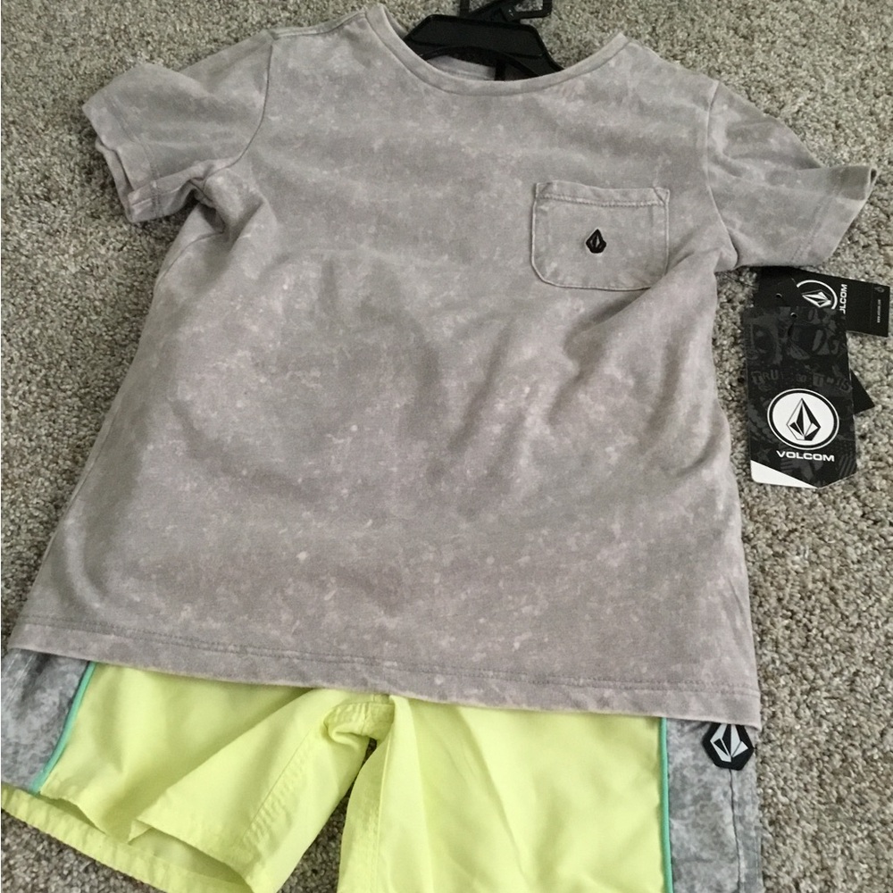 Volcom 2 piece swim short set NWT